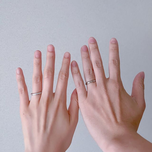 【出雲結(いずもゆい)の口コミ】 仕事上、付けるのは休日のみなので、全体にキラキラが施されていて可愛い…