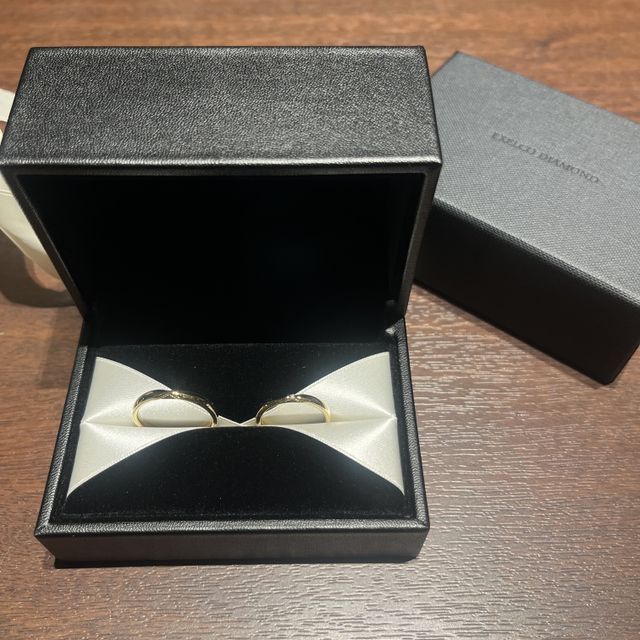 【エクセルコダイヤモンド(EXELCO DIAMOND)の口コミ】 アンティーク、エレガントが好きな方にはおすすめのデザインが多い。
ミル…