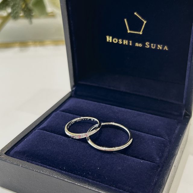 【HOSHI no SUNA 星の砂(ほしのすな)の口コミ】 シンプルなのにオシャレな指輪です。何年たっても飽きがこない素敵な指輪…