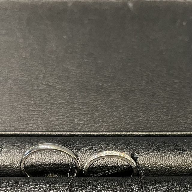 【エクセルコダイヤモンド(EXELCO DIAMOND)の口コミ】 ハーフエタニティリングで、ダイヤモンドの煌めきを感じられ、華やかなデ…