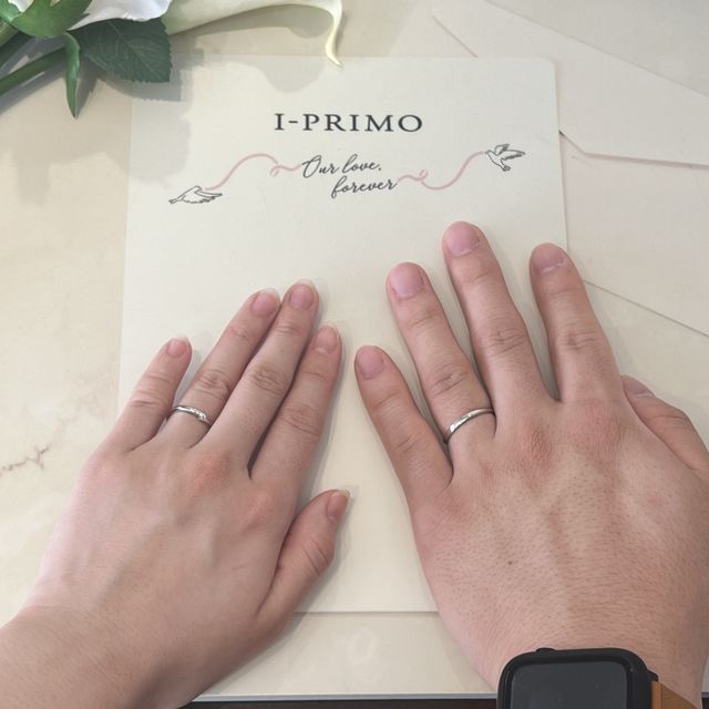 【アイプリモ(I-PRIMO)の口コミ】 スタッフの方が私たちのイメージで持ってきてくれた指輪です。見た瞬間か…