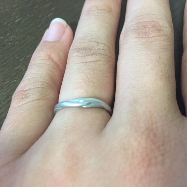 【STAR JEWELRY(スタージュエリー)の口コミ】 仕事でパソコンを使う機会が多い為、なるべく付けいていても気にならない…