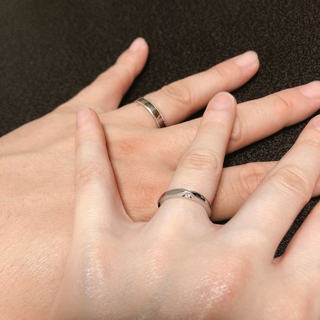 【エクセルコダイヤモンド(EXELCO DIAMOND)の口コミ】 指輪のデザインは、ミル打ちのものを探していたところ、エクセルコダイヤ…