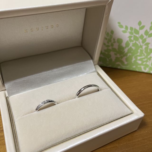 【宝寿堂(ほうじゅどう)の口コミ】 マリッジリング／HD00564Sを購入しました。
自分の指に似合うウェーブ型を…