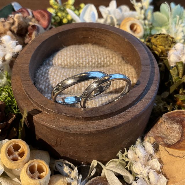 【鎌倉彫金工房の口コミ】 2人とも普段アクセサリーは付けないタイプなので、違和感があったら嫌だよ…