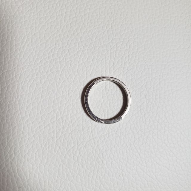 【uchimari(ウチマリ)の口コミ】 質感を二種類使用し、色はホワイトゴールドにして、ゴールド感もありつつ…