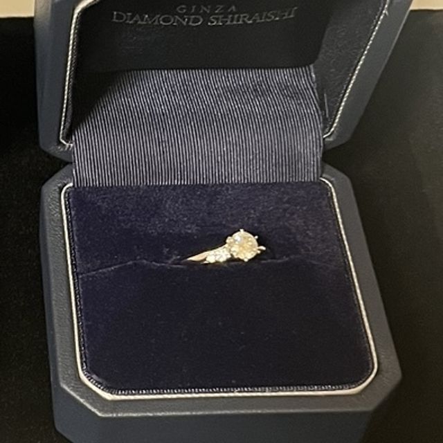 【銀座ダイヤモンドシライシの口コミ】 指輪のデザインがとてもたくさんあったので、きっと好みのデザインが見つ…