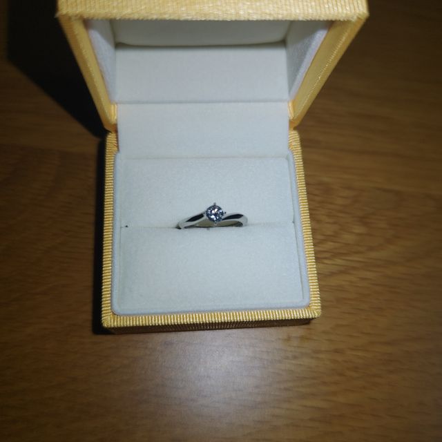 【ケイウノ ブライダル(K.UNO BRIDAL)の口コミ】 メビウスデザインで、意味をしっかりと店員さんに教えていただき、彼女に…