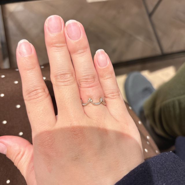 【AbHeri(アベリ)の口コミ】 デザインが個性的であり、他のブランドにはない。アンティークな雰囲気が…