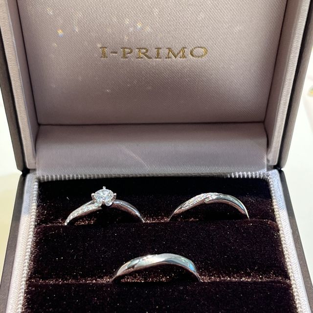 【アイプリモ(I-PRIMO)の口コミ】 ウェーブすぎず、直線すぎず、ちょうど良い形が指を綺麗に見せてくれると…