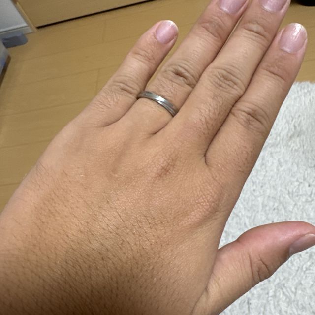 【COLANY(コラニー)の口コミ】 デザインが色々あり、ほかの指輪とはまた違った良さがありました。
また、…