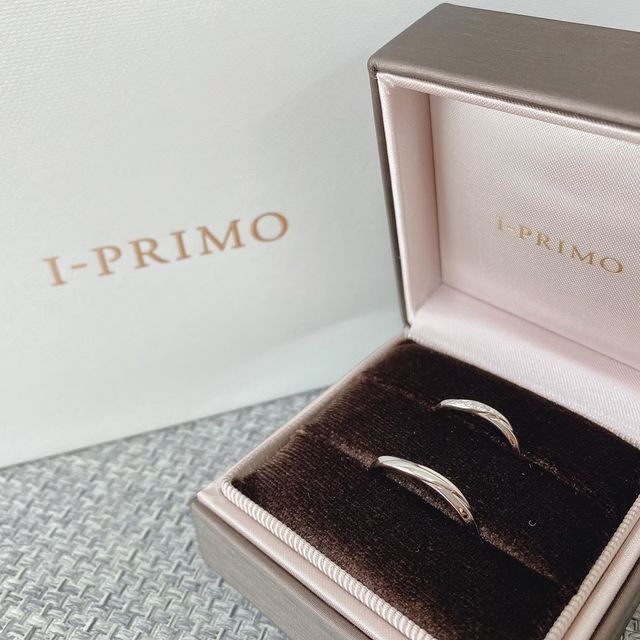 【アイプリモ(I-PRIMO)の口コミ】 指が少し太いのでそれでも似合うデザインを選びました！
ダイヤもあり、緩…