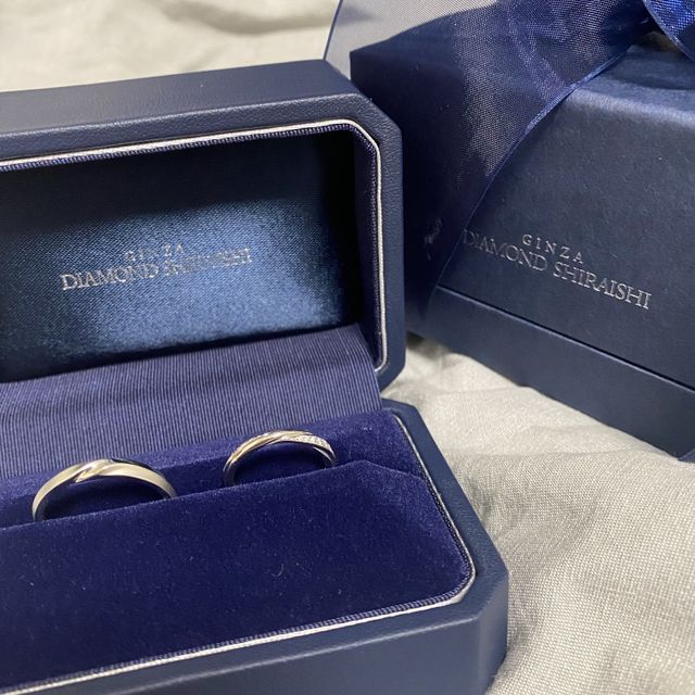 【銀座ダイヤモンドシライシの口コミ】 シンプルでありながら、ひねりが入っているのでスタイリッシュに見えて気…
