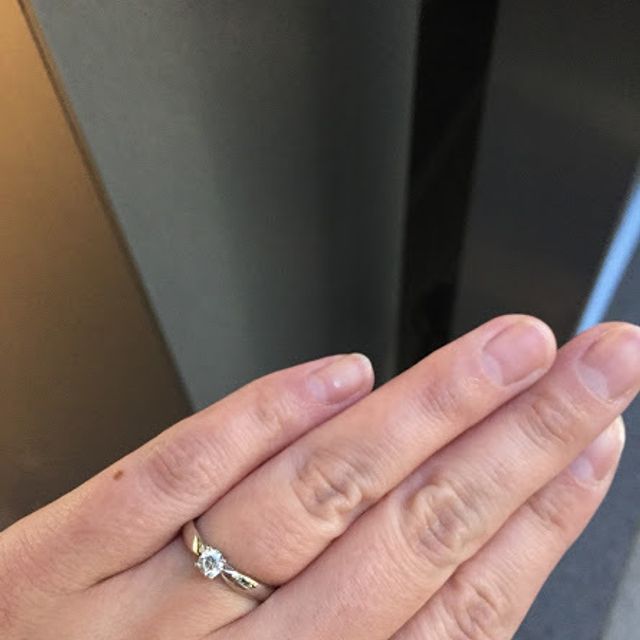 【ティファニー(Tiffany & Co.)の口コミ】 婚約指輪と言えば「ティファニー」というイメージは、結婚が決まる以前か…