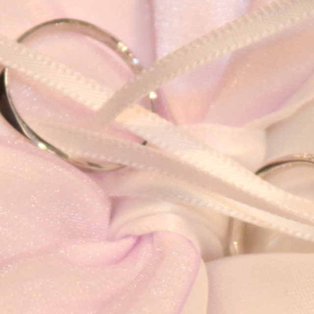 【GISELLE(ジゼル)の口コミ】 彼女のデザインのこだわりが強く、色んなお店に行きましたが、価格も高く…