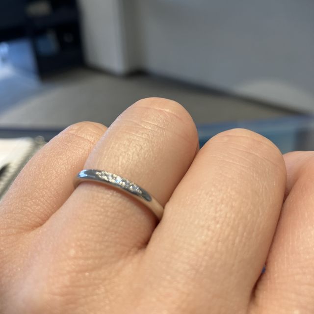 【エクセルコダイヤモンド(EXELCO DIAMOND)の口コミ】 プラチナでできているため劣化もしにくく、強度も問題なし。
小さいダイヤ…
