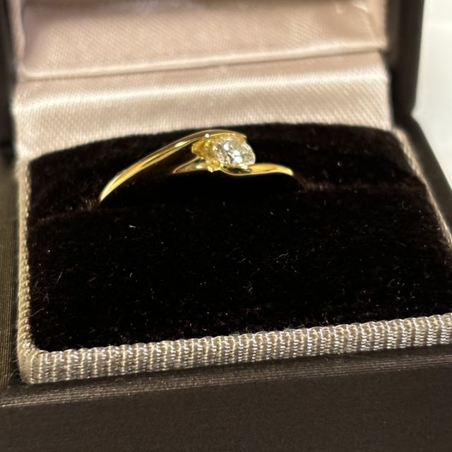 【アイプリモ(I-PRIMO)の口コミ】 ゴツくなく柔らかい印象があり、あまり着飾るタイプでない人にも良く似合…