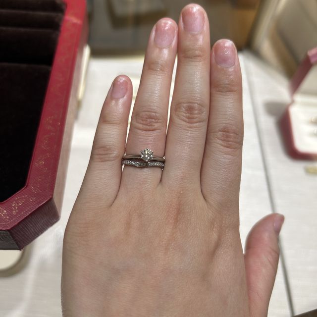 【カルティエ(Cartier)の口コミ】 カルティエバレリーナシリーズのハーフエタニティを試着しました。絶妙な…
