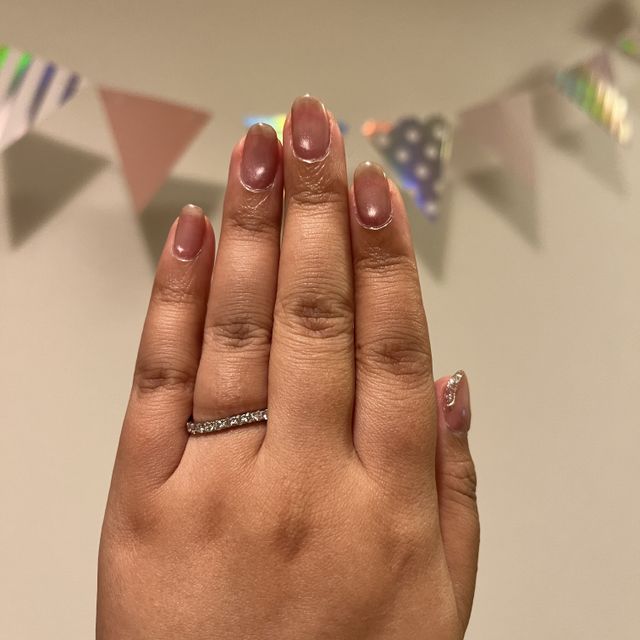 【銀座ダイヤモンドシライシの口コミ】 ウェーブのエタニティがほしかったので、これを目当てに見に行きました。
…