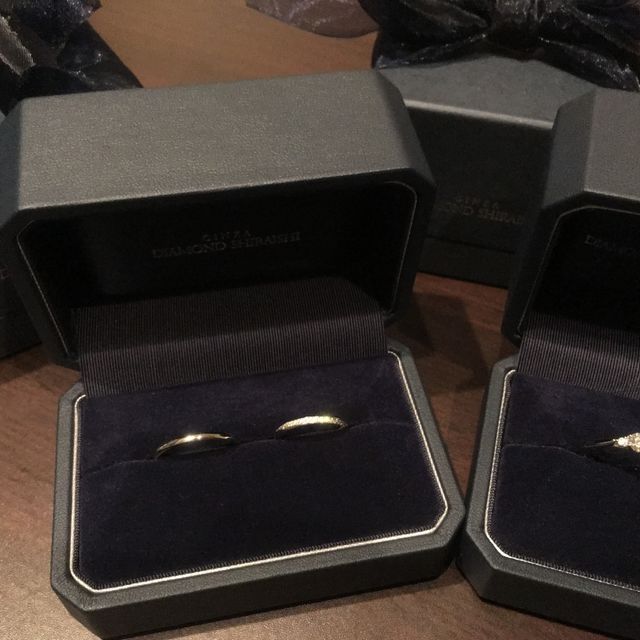 【銀座ダイヤモンドシライシの口コミ】 4店舗ほど試着をし、一番つけ心地が良く、彼に似合っていると言われたこと…