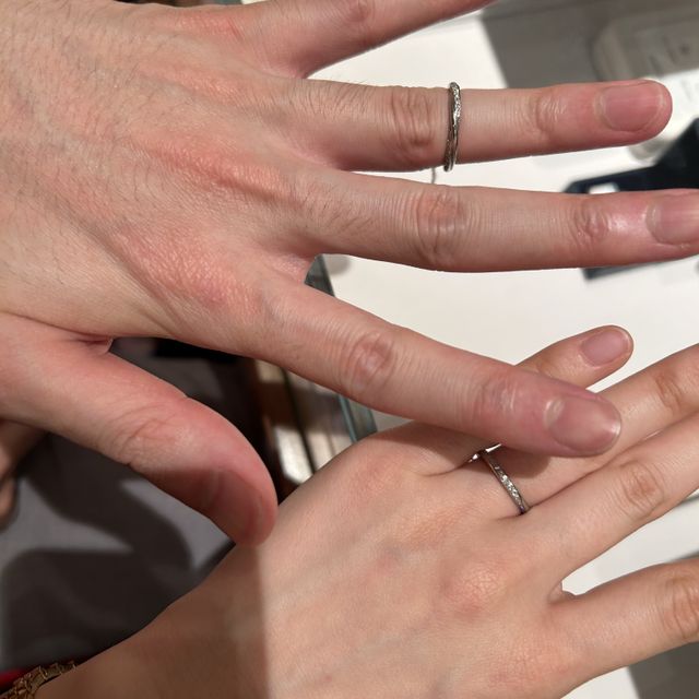 【銀座ダイヤモンドシライシの口コミ】 他ブランドにあまりないデザインと聞いて人と被るのがなんとなく苦手でユ…