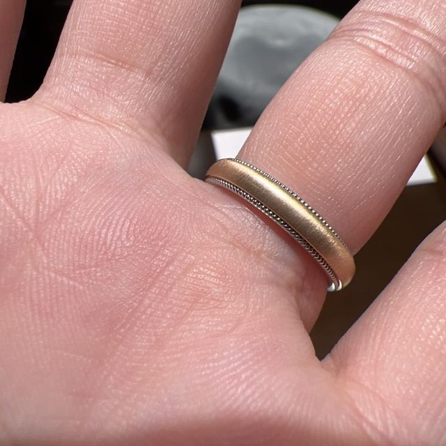 【TANZO.(鍛造指輪)の口コミ】 鍛造製法に拘っているのに惹かれて来店した。
その名にそぐわぬこだわりで…