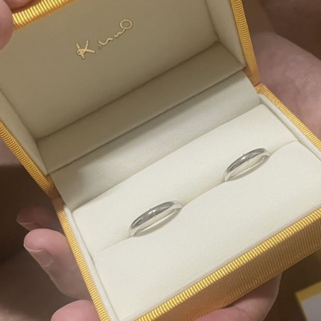 【ケイウノ ブライダル(K.UNO BRIDAL)の口コミ】 刻印のオプションや純糸結びで、誰ともかぶらない世界にひとつだけの指輪…