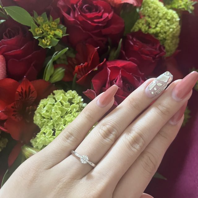 【アイプリモ(I-PRIMO)の口コミ】 普段使いにも特別な日にも使える、素敵すぎる指輪を購入出来ました。
結婚…
