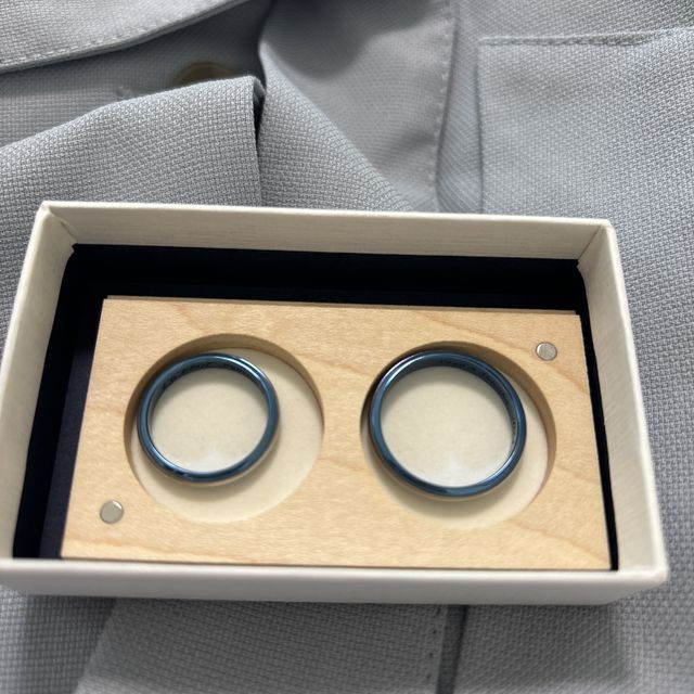 【SORA(ソラ)の口コミ】 内側のブルーが着用時にさりげなく見えているのがおすすめです。軽いけど…