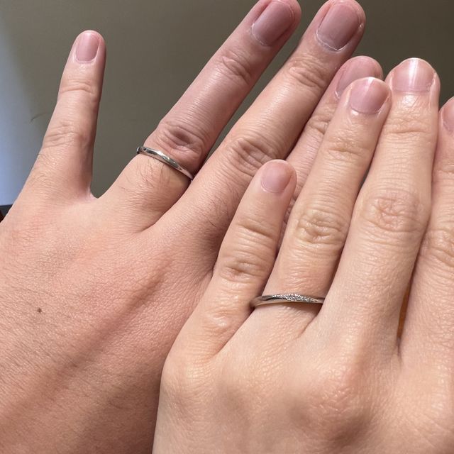 【TRECENTI(トレセンテ)の口コミ】 細身のリングで、細身の指の方にも合うデザインだなと思い購入しました。
…