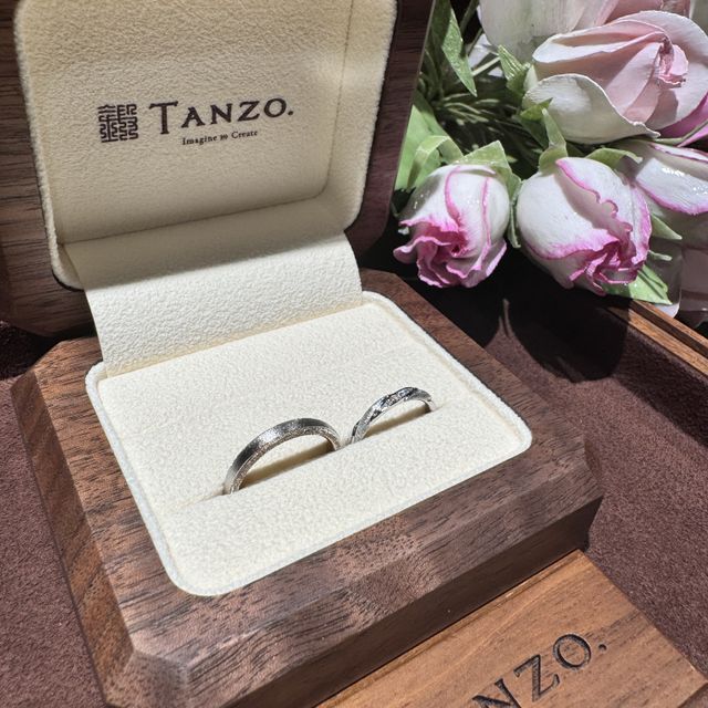 【TANZO.(鍛造指輪)の口コミ】 ペアリング！という感じではありませんが、お互いの好みを反映させました…