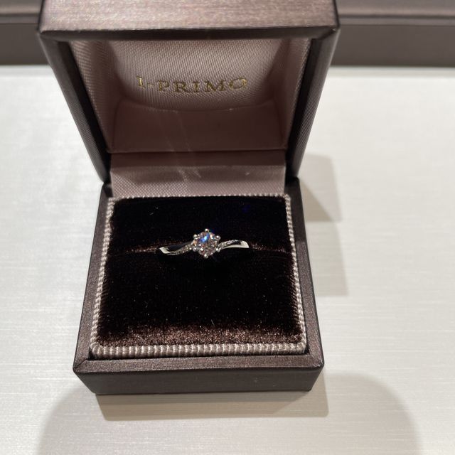 【アイプリモ(I-PRIMO)の口コミ】 ダイヤの品質を詳しく説明してくださり、予算との兼ね合いでよりよいもの…