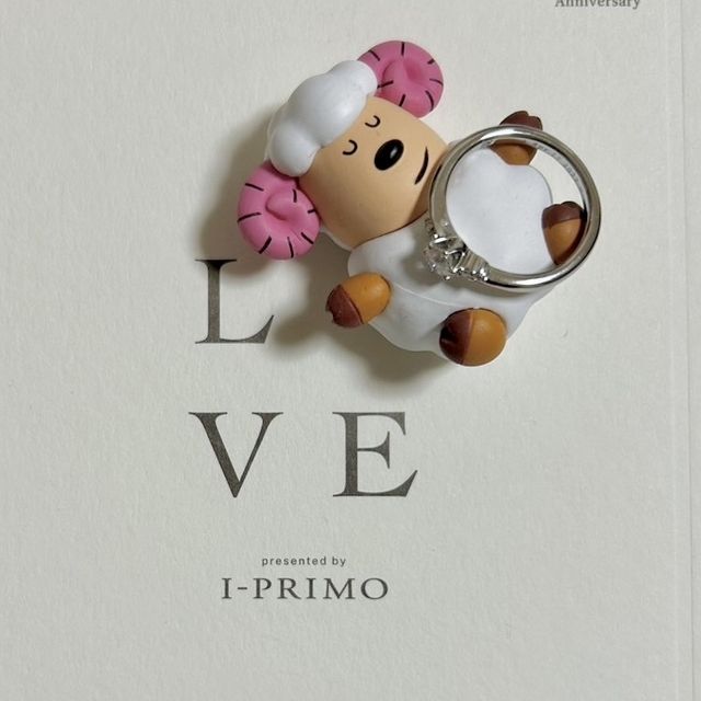 【アイプリモ(I-PRIMO)の口コミ】 とても真ん中に輝きが集まっているのでキラキラ感がたくさんで可愛いです…