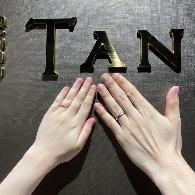 【TANZO.(鍛造指輪)の口コミ】 面取り和紙加工と加工なしの美しい輝きのコントラストが素敵。付け心地に…