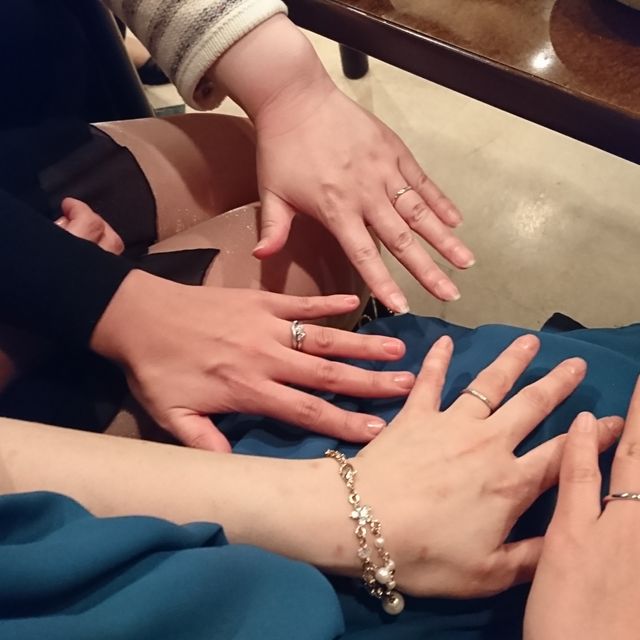 【【閉業】フラー・ジャコー(FURRER-JACOT)の口コミ】 シンプルなデザインで丈夫な金属でできていると聞きました。
断面の微妙な…