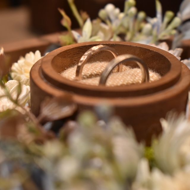 【鎌倉彫金工房の口コミ】 ピンクゴールドで女性らしさを出して、歪な凸凹に個性がでててとっても良…