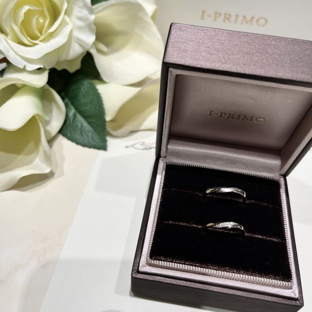 【アイプリモ(I-PRIMO)の口コミ】 まず重視したのが結婚指輪らしさです。そこからデザインや実際につけたと…