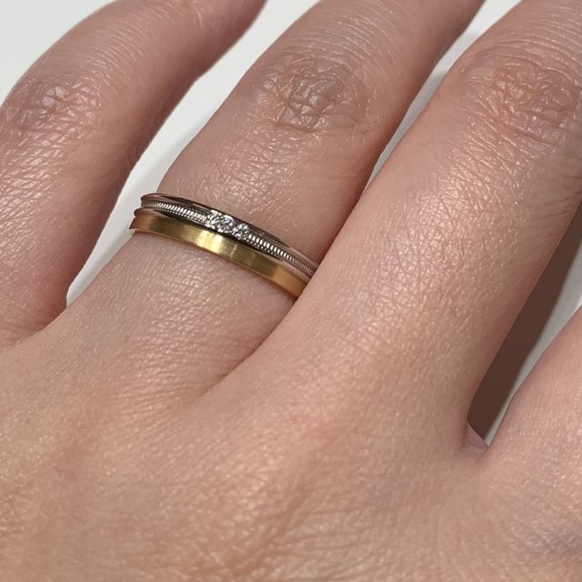 【ラザール ダイヤモンド(LAZARE DIAMOND)の口コミ】 私も彼もストレートが好きなので、かたちはストレートと決めていました。
…