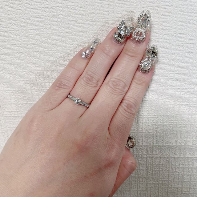 【TANZO.(鍛造指輪)の口コミ】 素材は純プラチナでダイヤモンドは記念日にまつわるカラット数で作って頂…