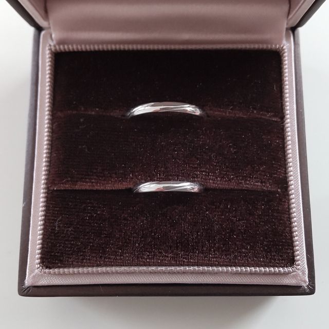 【アイプリモ(I-PRIMO)の口コミ】 シンプルながらもおしゃれなデザインでつけ心地がいいところが気に入って…