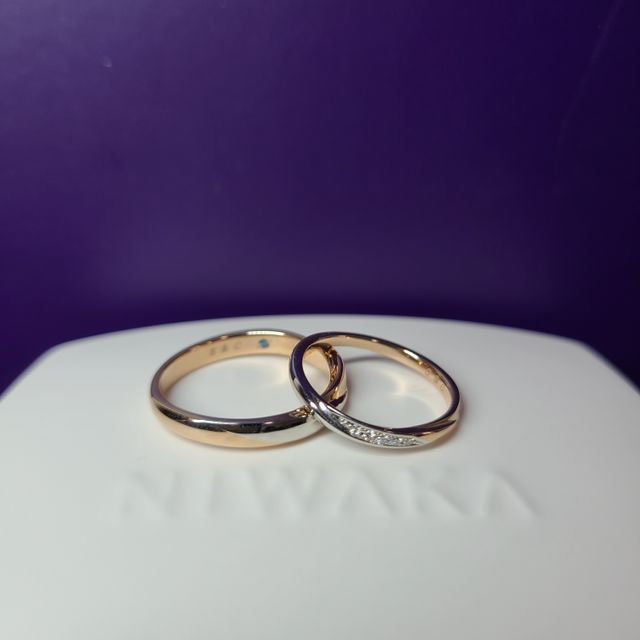 【俄(にわか)の口コミ】 複数の金属を使用してリングを作成しており、その金属同士の境目が滑らか…