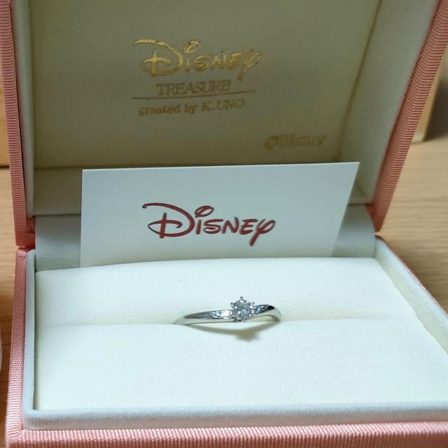 【ケイウノ ブライダル(K.UNO BRIDAL)の口コミ】 私がシンデレラが好きと伝えたらその場でデザイナーさんがササッと描き上…