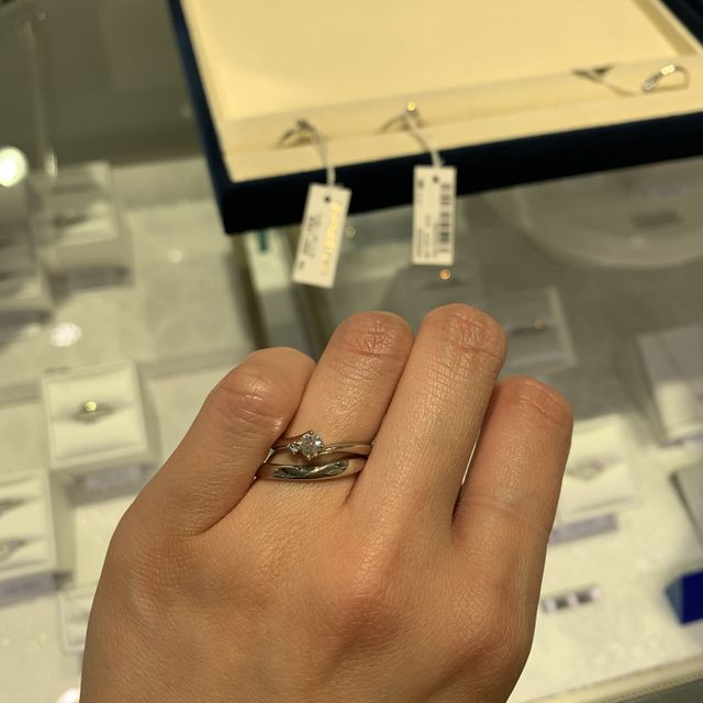 【銀座ダイヤモンドシライシの口コミ】 ダイヤモンドで有名で、友人からお勧めされたのでとりあえず手始めに！と…