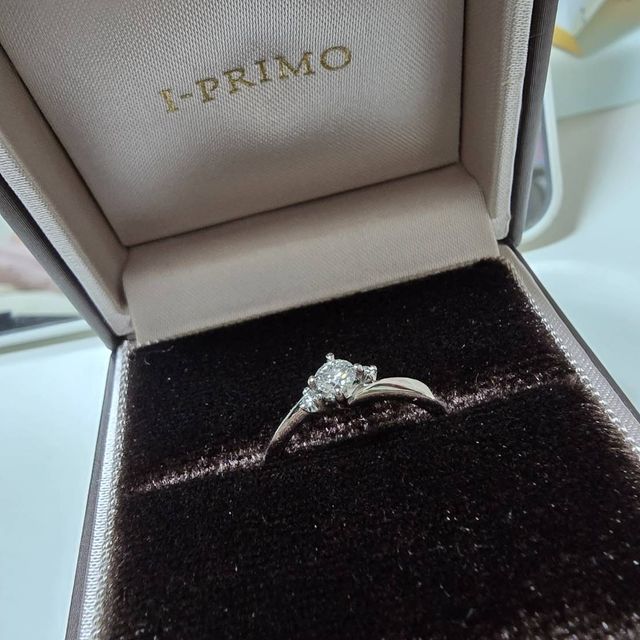 【アイプリモ(I-PRIMO)の口コミ】 シンプルで間違いないデザインですが、ありきたりでもないのかなと思い、…