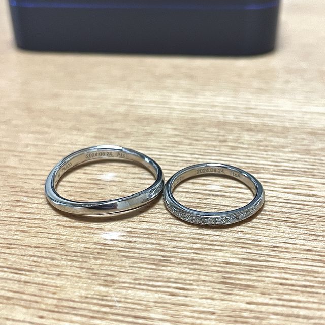 【Sirena Azzurro(セイレーン アズーロ)の口コミ】 ウェーブラインがキツ過ぎず程よく指を華奢に見せてくれ、甲丸で着け心地…