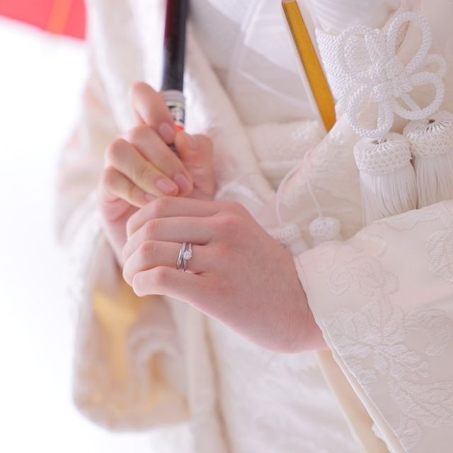 【出雲結(いずもゆい)の口コミ】 風結、プラチナ、表面加工（プラチナ）
なめらかな曲線と、アクセントのス…