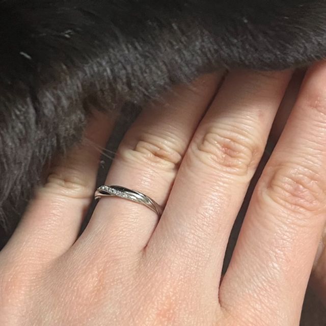 【出雲結(いずもゆい)の口コミ】 指輪をつけることが苦手でしたが、付けていることを忘れるくらい付け心地…