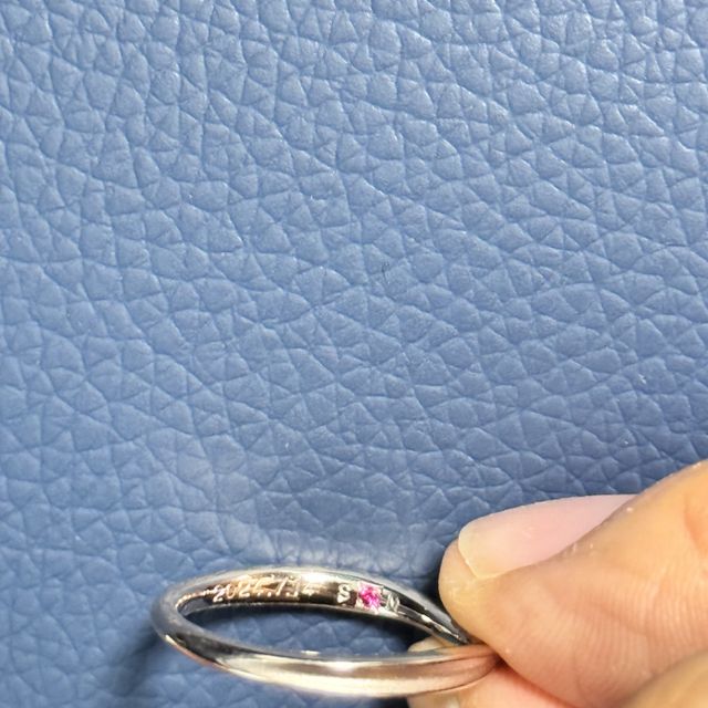 【ケイウノ ブライダル(K.UNO BRIDAL)の口コミ】 美女と野獣が好きな人なら是非ですが色違い？ベルの色と野獣の色にしてし…