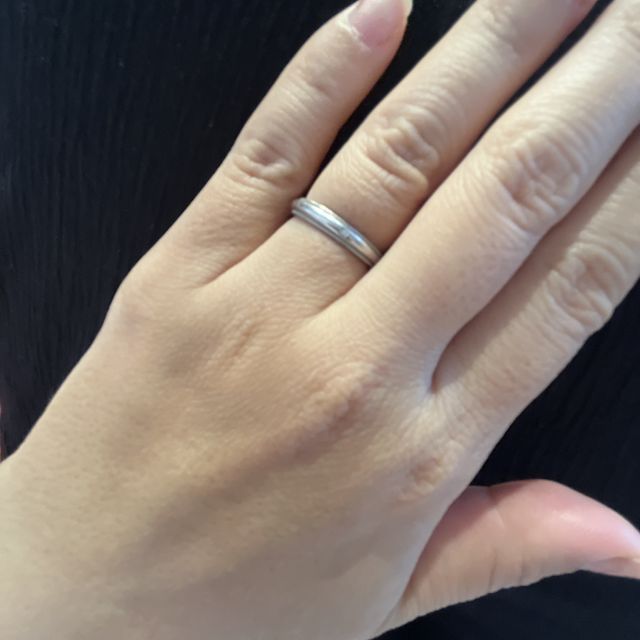 【ティファニー(Tiffany & Co.)の口コミ】 指輪のデザインはとてもシンプルで普段から着けれるようなデザインを選び…