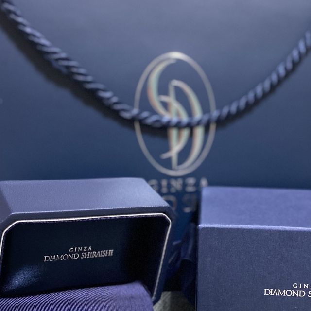 【銀座ダイヤモンドシライシの口コミ】 この指輪には『輝く日々』という意味が込められているそうです。ふたりの…